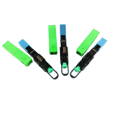 SC APC UPC Connecteur rapide en fibre optique FTTH Coupler optique pour câble à décharge
