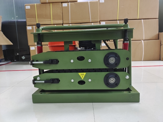 Machine à pousser et à tirer des câbles en fibre optique